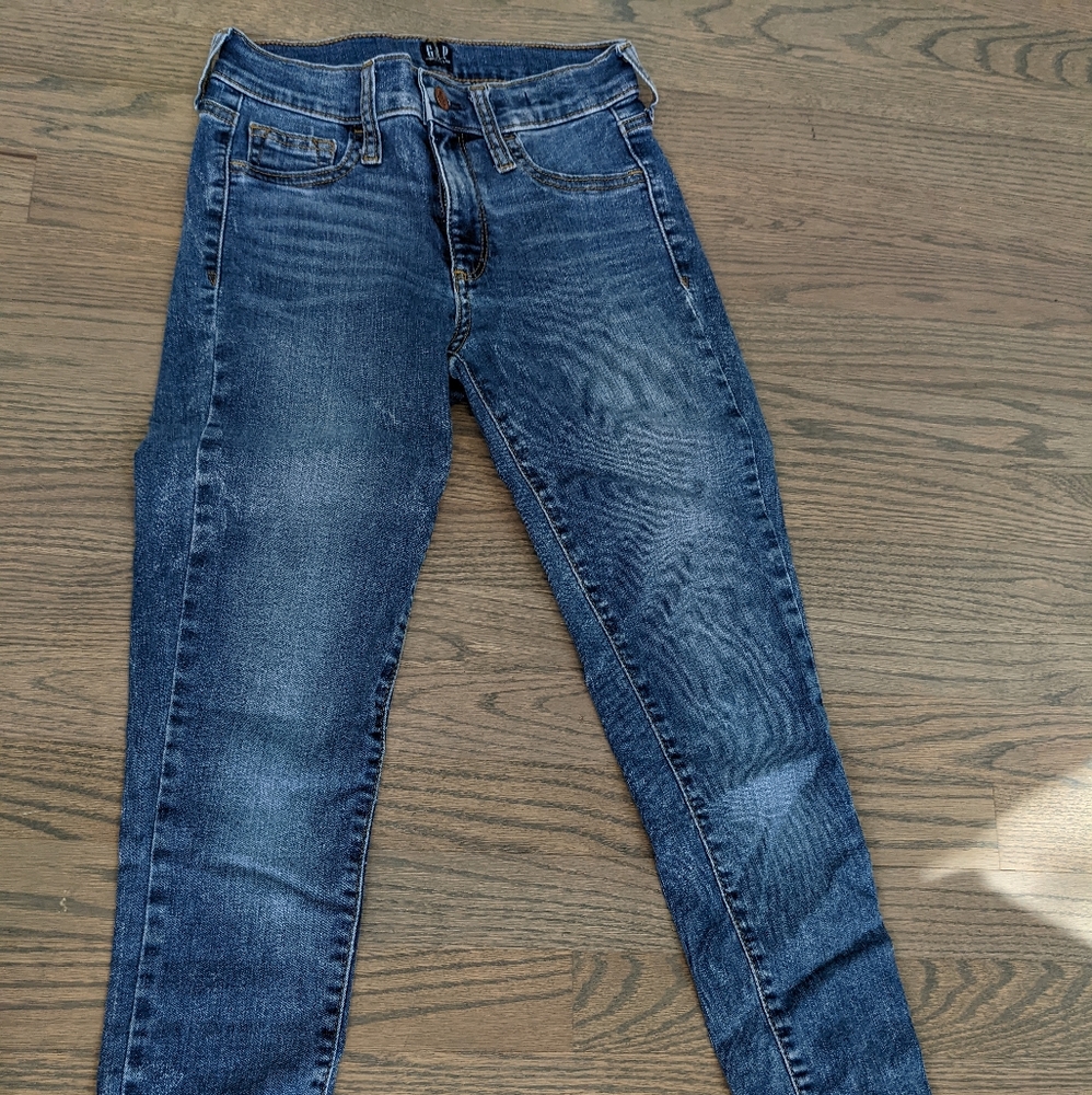 Gap favorite jegging size 25 R